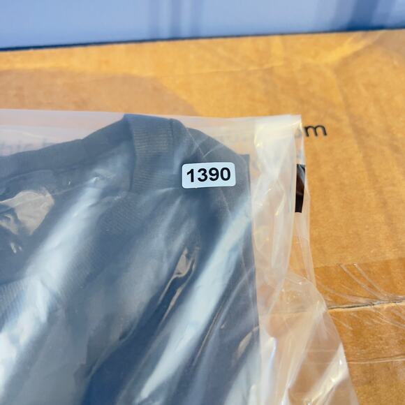 Star Wars The Force Awakens T-Shirt Woman's XL Black with Front Graphic - Picture 10 of 10